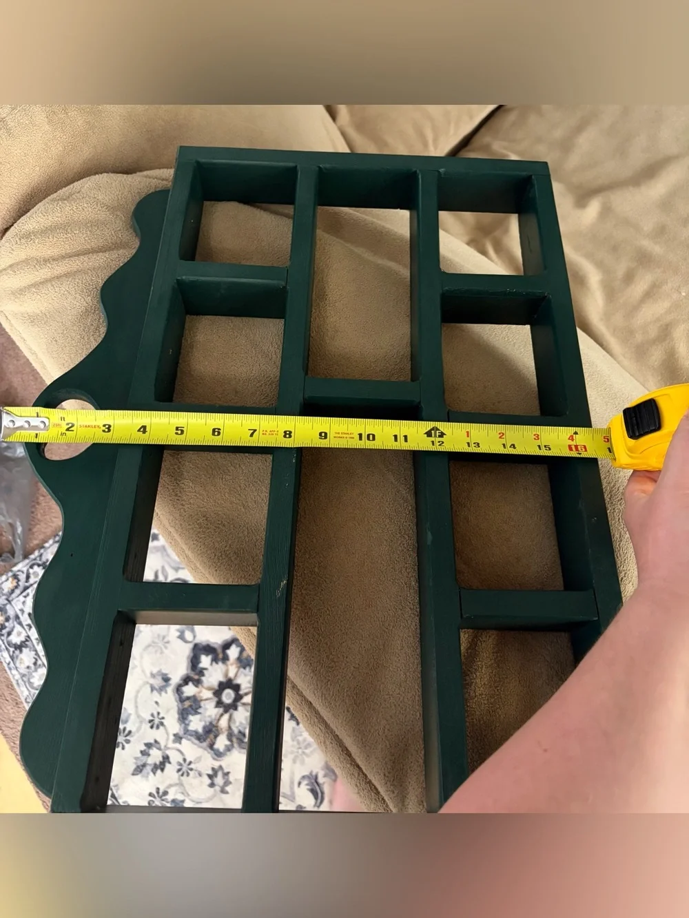Green Wooden Heart Trinket shelf Wall Display Shelf